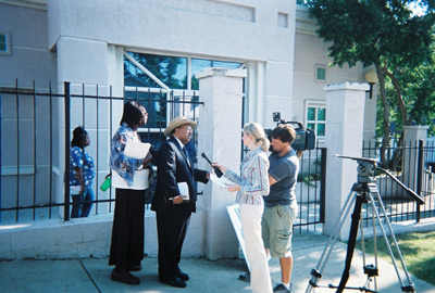 Johnny & Pat Hunter in front of the Jackson Women's Health Organization abortion mill